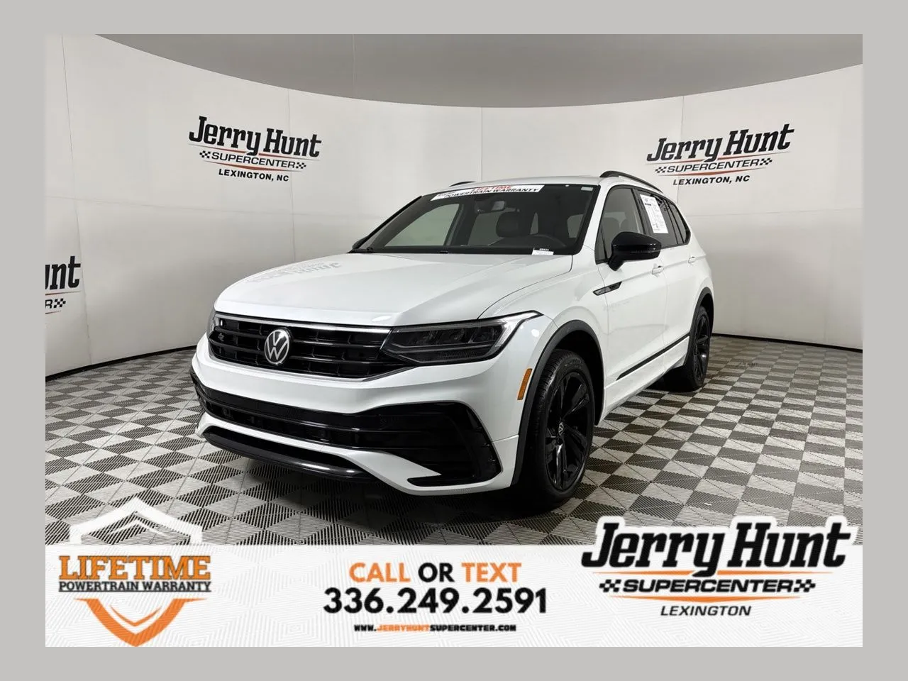 White 2024 Volkswagen Tiguan 2.0T SE R-Line Black for sale in Lexington, NC