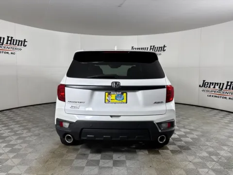 More photos of 2023 Honda Passport EX-L at Jerry Hunt Supercenter - Lexington, NC