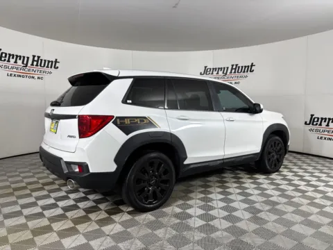More photos of 2023 Honda Passport EX-L at Jerry Hunt Supercenter - Lexington, NC