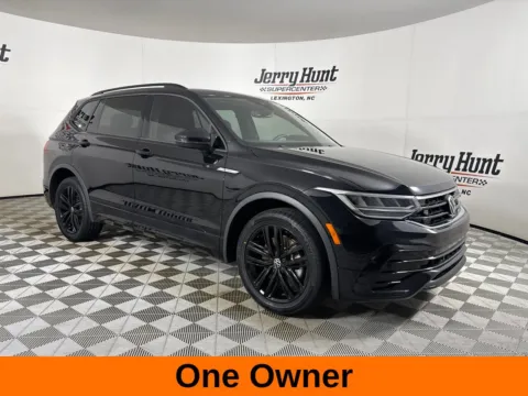 More photos of 2022 Volkswagen Tiguan 2.0T SE R-Line Black at Jerry Hunt Supercenter - Lexington, NC