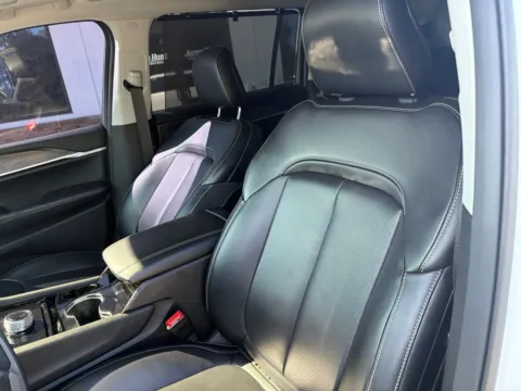 Another view of 2023 Jeep Grand Cherokee L Limited for sale in Lexington, NC at Jerry Hunt Supercenter - Lexington