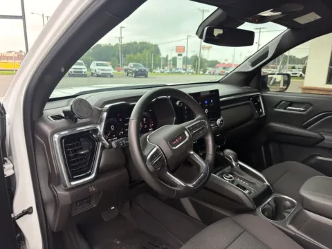 More photos of 2024 GMC Canyon Elevation at Jerry Hunt Supercenter - Lexington, NC