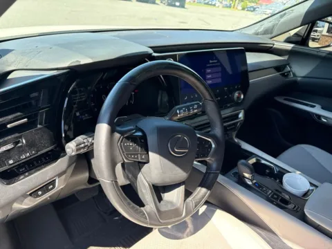 More photos of 2024 Lexus RX 350 Premium at Jerry Hunt Supercenter - Lexington, NC