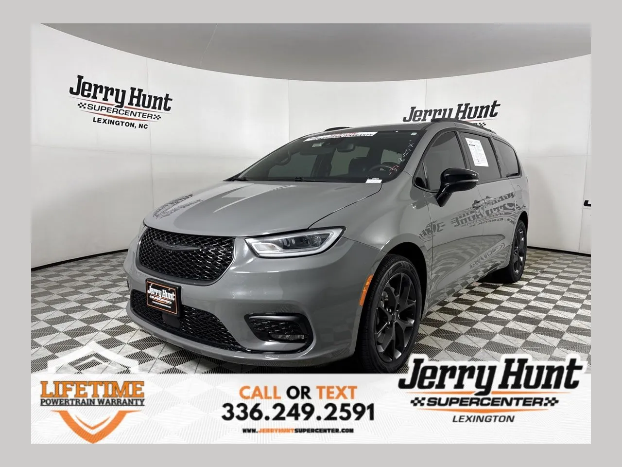 Gray 2023 Chrysler Pacifica Limited for sale in Lexington, NC