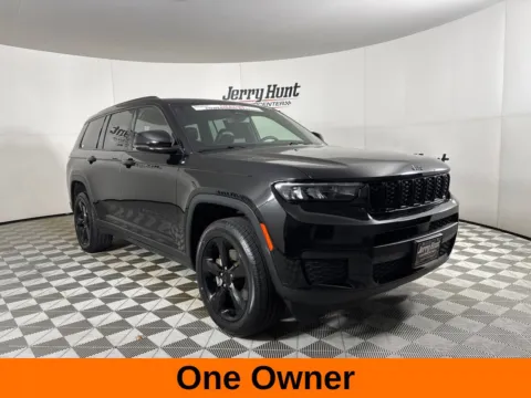 More photos of 2023 Jeep Grand Cherokee L Altitude at Jerry Hunt Supercenter - Lexington, NC