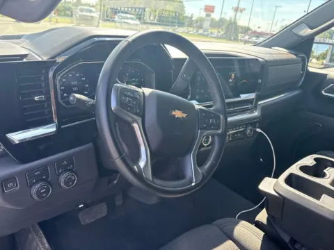 More photos of 2023 Chevrolet Silverado 1500 LT at Jerry Hunt Supercenter - Lexington, NC