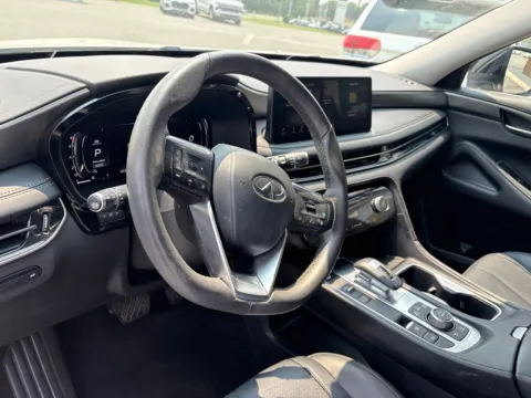 More photos of 2023 INFINITI QX60 LUXE at Jerry Hunt Supercenter - Lexington, NC