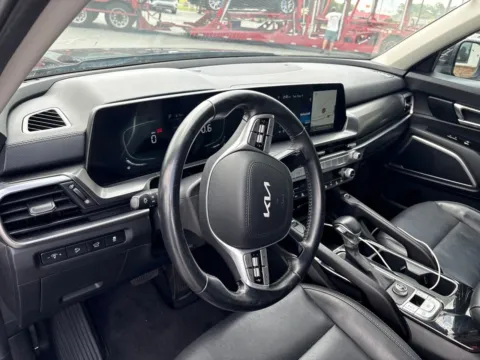More photos of 2025 Kia Telluride S at Jerry Hunt Supercenter - Lexington, NC