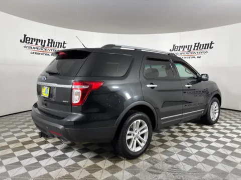 More photos of 2015 Ford Explorer XLT at Jerry Hunt Supercenter - Lexington, NC