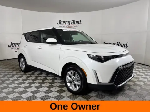 More photos of 2025 Kia Soul LX at Jerry Hunt Supercenter - Lexington, NC