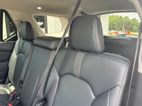 More photos of 2025 Honda Pilot Touring at Jerry Hunt Supercenter - Lexington, NC