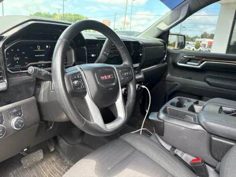 More photos of 2023 GMC Sierra 1500 SLE at Jerry Hunt Supercenter - Lexington, NC