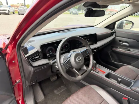 More photos of 2026 Nissan Kicks SR at Jerry Hunt Supercenter - Lexington, NC