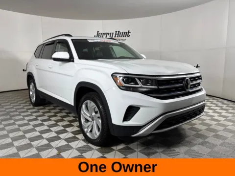 More photos of 2023 Volkswagen Atlas 3.6L V6 SE w/Technology at Jerry Hunt Supercenter - Lexington, NC