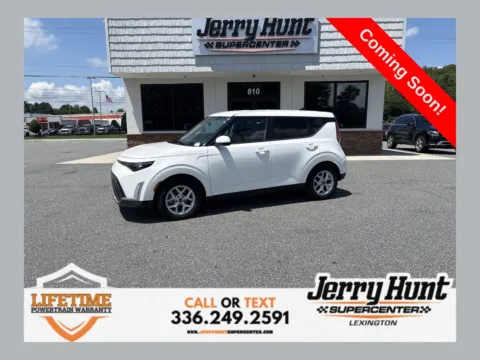 White 2025 Kia Soul LX for sale in Lexington, NC