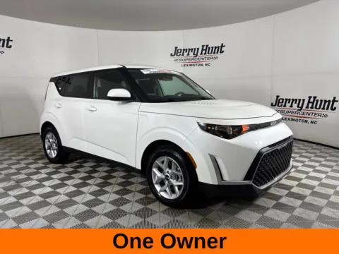 More photos of 2025 Kia Soul LX at Jerry Hunt Supercenter - Lexington, NC