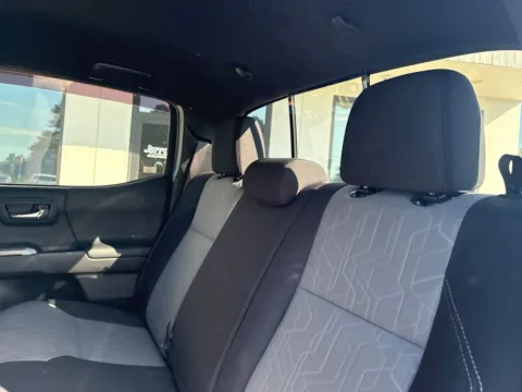 More photos of 2020 Toyota Tacoma TRD Sport at Jerry Hunt Supercenter - Lexington, NC
