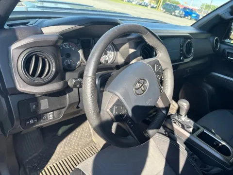 More photos of 2020 Toyota Tacoma TRD Sport at Jerry Hunt Supercenter - Lexington, NC
