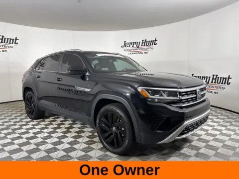 More photos of 2023 Volkswagen Atlas Cross Sport 2.0T SE w/Technology at Jerry Hunt Supercenter - Lexington, NC