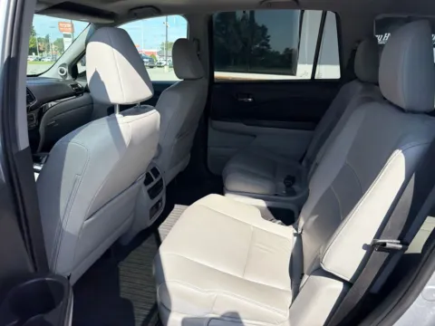 More photos of 2021 Honda Pilot Touring at Jerry Hunt Supercenter - Lexington, NC