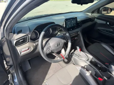 More photos of 2020 Hyundai Veloster 2.0 Premium at Jerry Hunt Supercenter - Lexington, NC