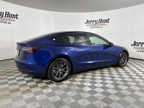 More photos of 2022 Tesla Model 3 at Jerry Hunt Supercenter - Lexington, NC