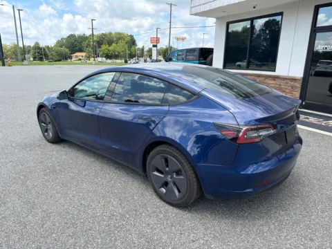 More photos of 2022 Tesla Model 3 at Jerry Hunt Supercenter - Lexington, NC