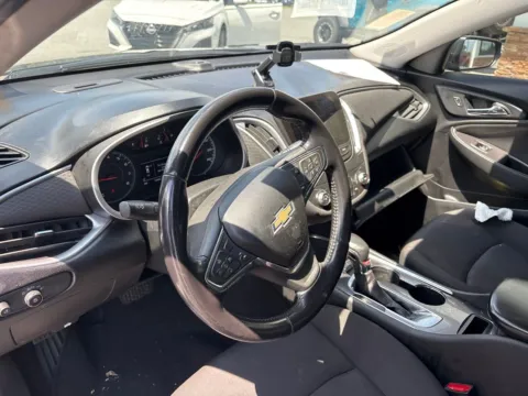 More photos of 2021 Chevrolet Malibu RS at Jerry Hunt Supercenter - Lexington, NC