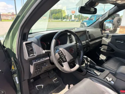 More photos of 2022 Nissan Frontier PRO-4X at Jerry Hunt Supercenter - Lexington, NC