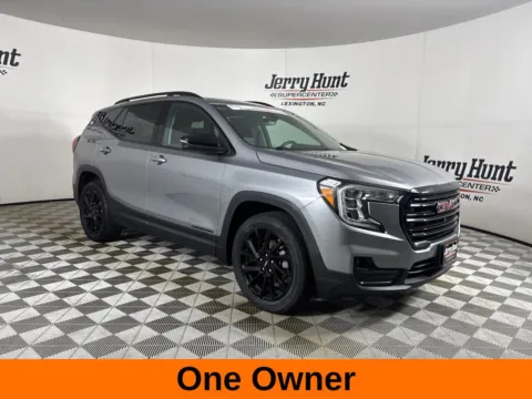 More photos of 2023 GMC Terrain SLT at Jerry Hunt Supercenter - Lexington, NC