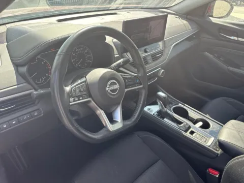 More photos of 2023 Nissan Altima 2.5 SV at Jerry Hunt Supercenter - Lexington, NC
