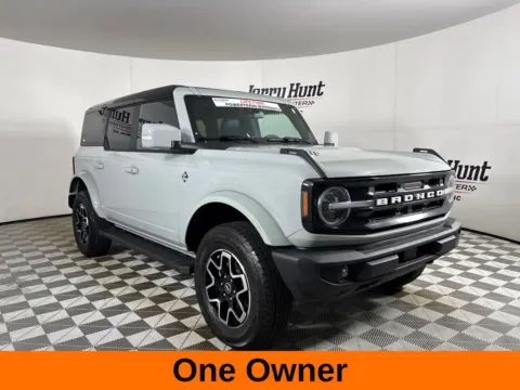 More photos of 2024 Ford Bronco Outer Banks at Jerry Hunt Supercenter - Lexington, NC