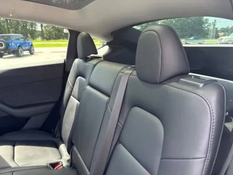 More photos of 2023 Tesla Model Y Long Range at Jerry Hunt Supercenter - Lexington, NC