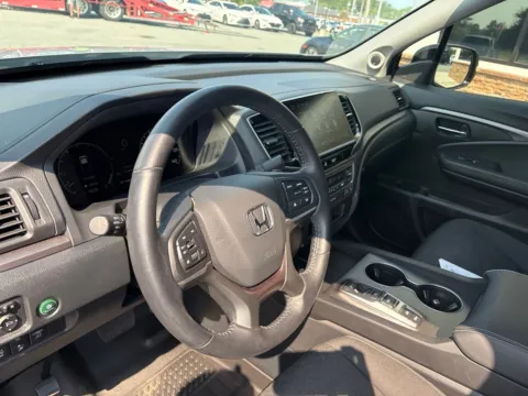 More photos of 2024 Honda Ridgeline Sport at Jerry Hunt Supercenter - Lexington, NC
