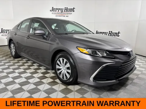 More photos of 2022 Toyota Camry Hybrid LE at Jerry Hunt Supercenter - Lexington, NC
