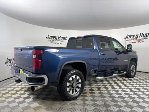 More photos of 2022 Chevrolet Silverado 2500 HD LT at Jerry Hunt Supercenter - Lexington, NC