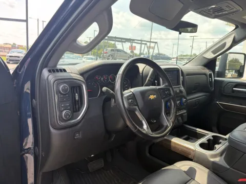Another view of 2022 Chevrolet Silverado 2500 HD LT for sale in Lexington, NC at Jerry Hunt Supercenter - Lexington