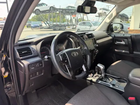 More photos of 2021 Toyota 4Runner TRD Off-Road at Jerry Hunt Supercenter - Lexington, NC