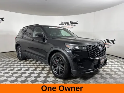 More photos of 2025 Ford Explorer ST at Jerry Hunt Supercenter - Lexington, NC