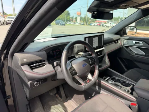 More photos of 2025 Ford Explorer ST at Jerry Hunt Supercenter - Lexington, NC