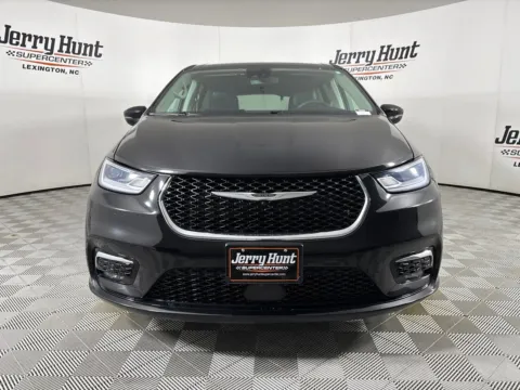 Photos of 2024 Chrysler Pacifica Touring L for sale in Lexington, NC at Jerry Hunt Supercenter - Lexington