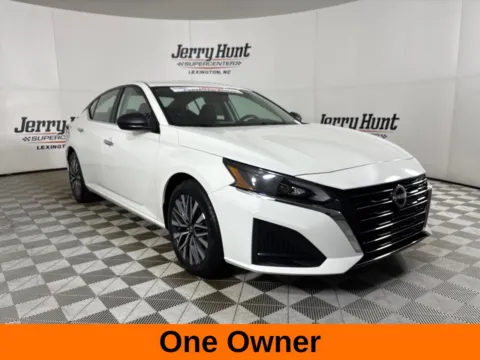 More photos of 2025 Nissan Altima 2.5 SV at Jerry Hunt Supercenter - Lexington, NC