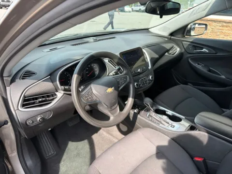 More photos of 2024 Chevrolet Malibu LT at Jerry Hunt Supercenter - Lexington, NC