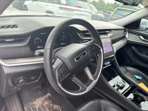 More photos of 2023 Jeep Grand Cherokee L Limited at Jerry Hunt Supercenter - Lexington, NC