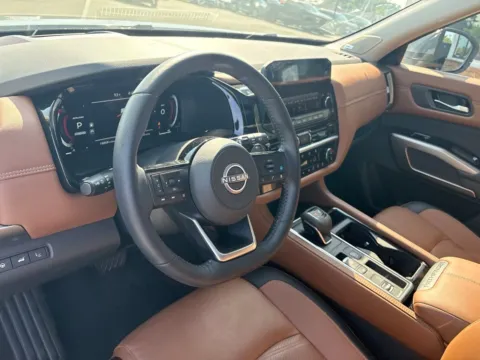 More photos of 2025 Nissan Pathfinder Platinum at Jerry Hunt Supercenter - Lexington, NC