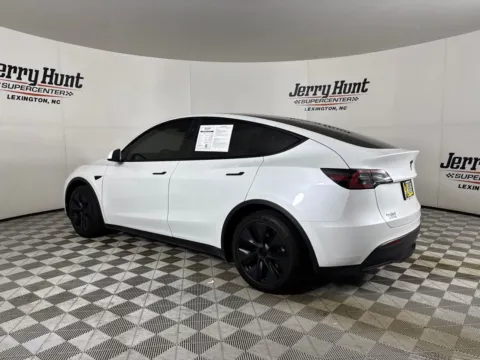 More photos of 2025 Tesla Model Y Long Range at Jerry Hunt Supercenter - Lexington, NC