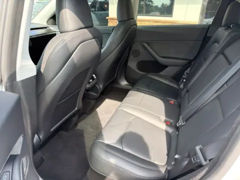 More photos of 2025 Tesla Model Y Long Range at Jerry Hunt Supercenter - Lexington, NC