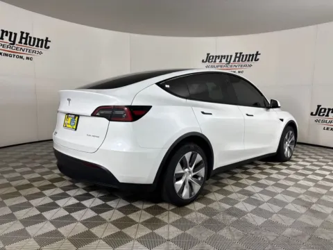More photos of 2023 Tesla Model Y Long Range at Jerry Hunt Supercenter - Lexington, NC