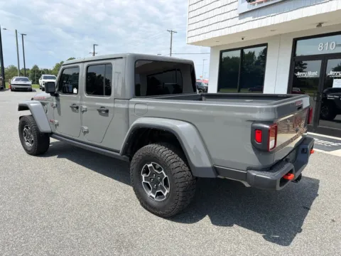 More photos of 2023 Jeep Gladiator Mojave at Jerry Hunt Supercenter - Lexington, NC