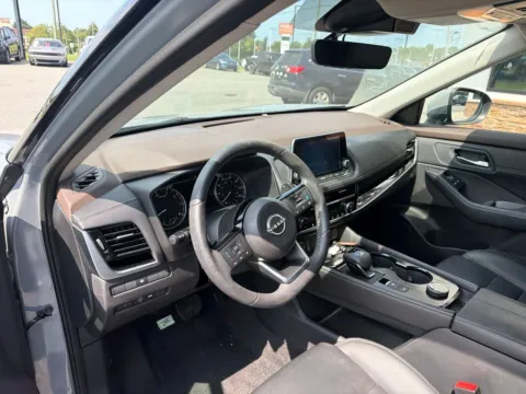 More photos of 2023 Nissan Rogue SL at Jerry Hunt Supercenter - Lexington, NC